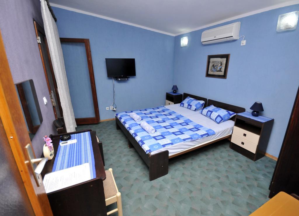Marko Apartments 울친 외부 사진